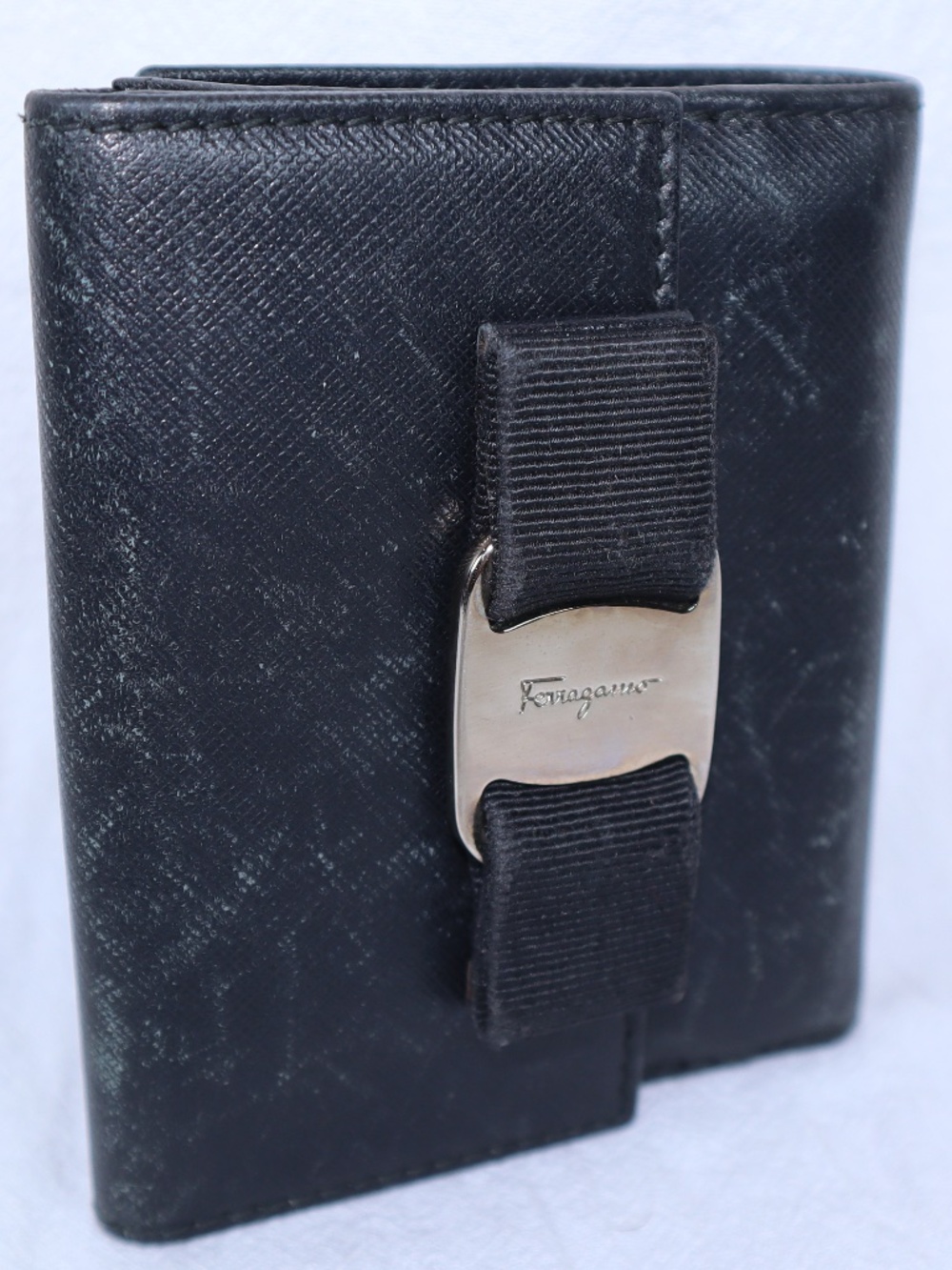 Vintage Salvatore Ferragamo Vara Bow Compact Leather Wallet Black